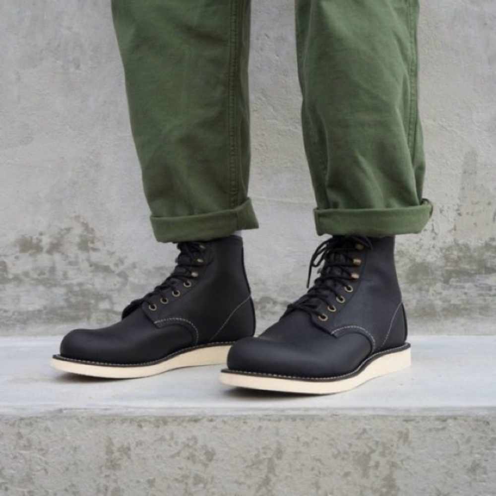 Men’s Red Wing Heritage Rover 2951 Boot, Black, Size 9
